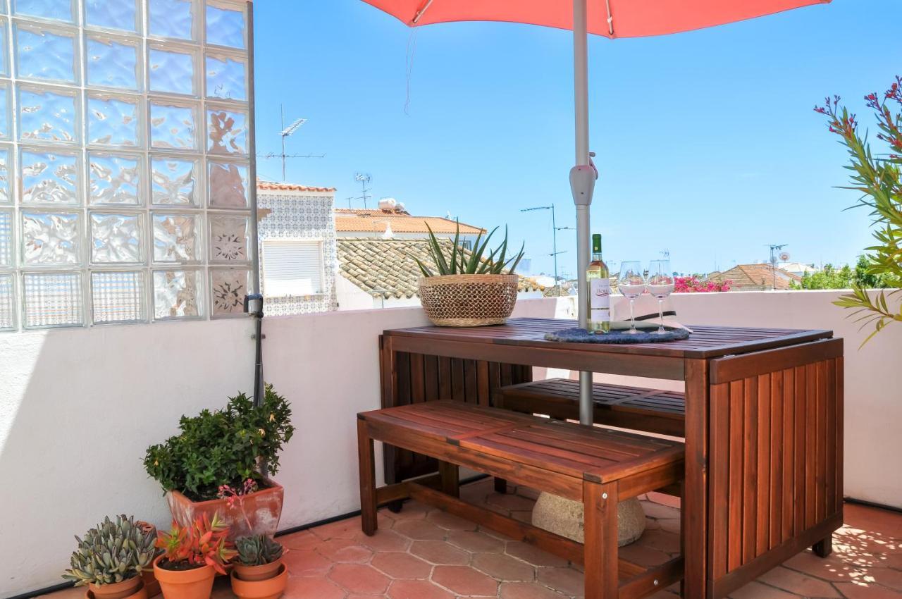 Lovelystay - Casa Salto - Charming Townhouse With Large Terrace Tavira Exterior photo